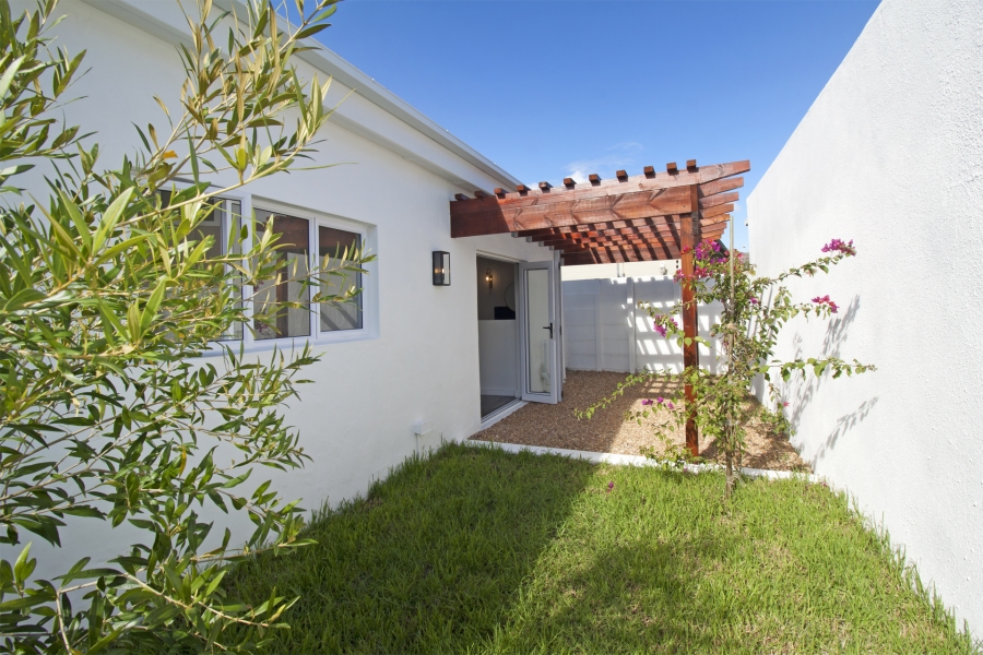 3 Bedroom Property for Sale in Milkwood Park Western Cape